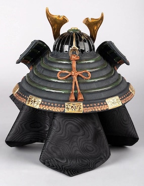 Escultura Lladró Casco Samurai