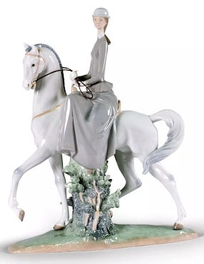 Escultura Lladró Mujer a caballo