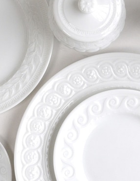 Plato ensalada Bernardaud Louvre de porcelana