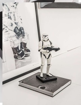 Escultura Stormtrooper Lladró Star Wars de porcelana