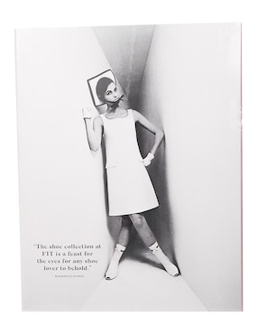 Libro Shoes A-Z de Robert Nippoldt/Daphne Guinness et al.