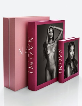 Set 2 libros Naomi de Varios