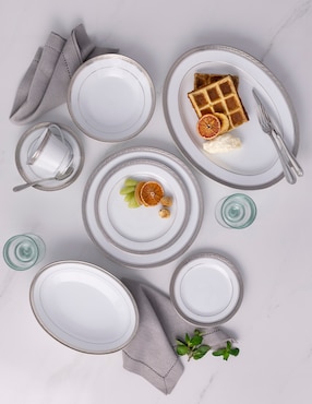Vajilla cerrada Noritake de porcelana para 12 personas