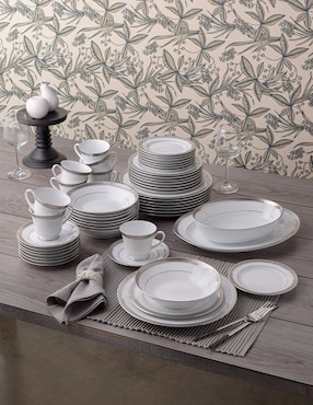 Vajilla cerrada Noritake de porcelana para 12 personas