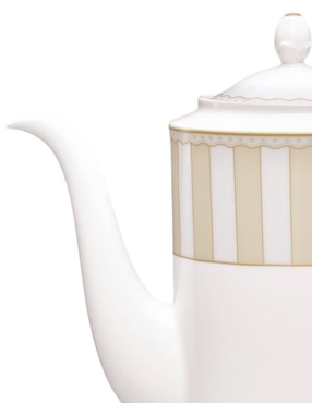 Tetera convencional Noritake de porcelana