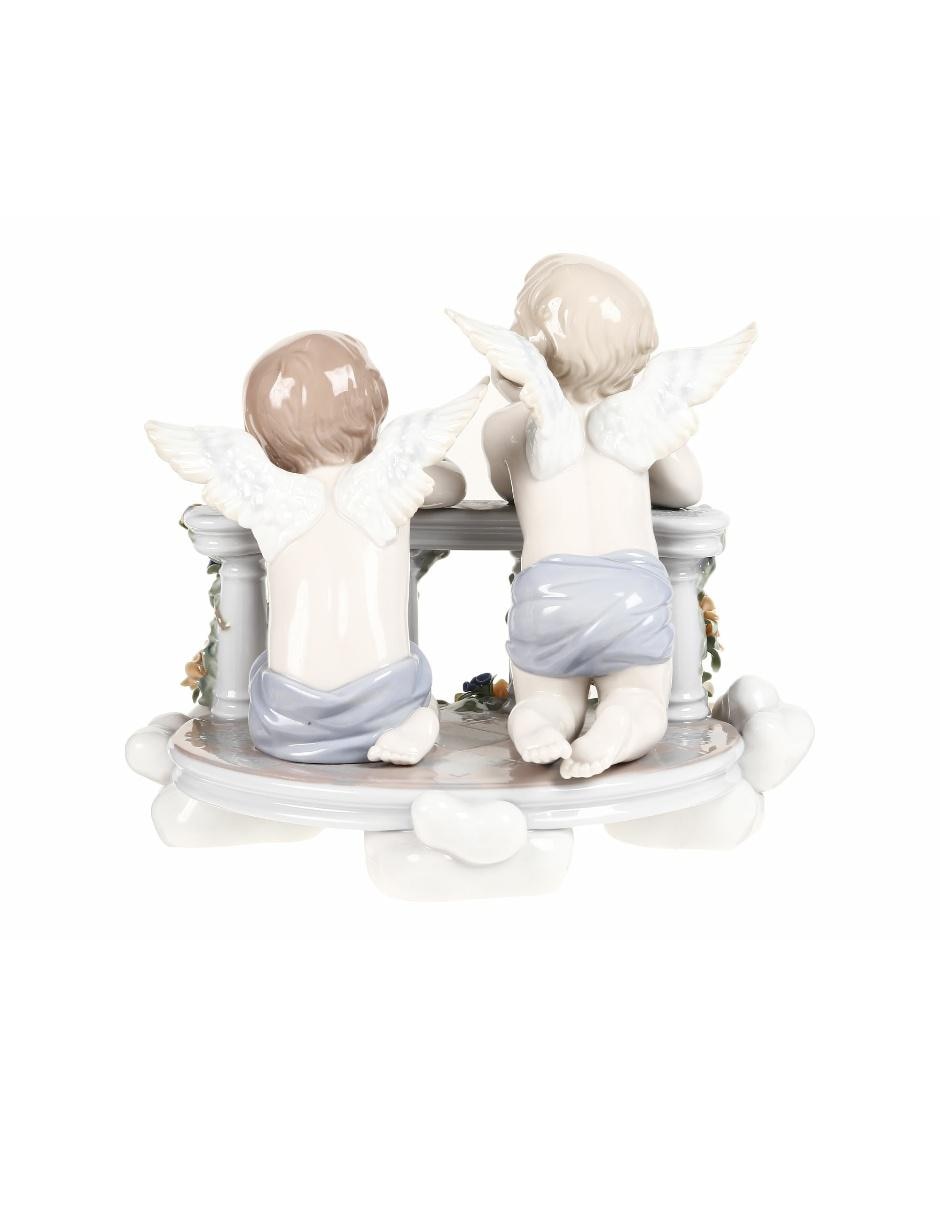 Escultura de porcelana 3