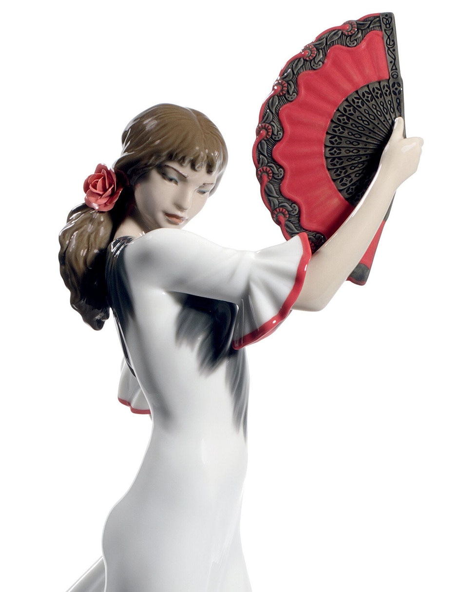 Escultura de porcelana
