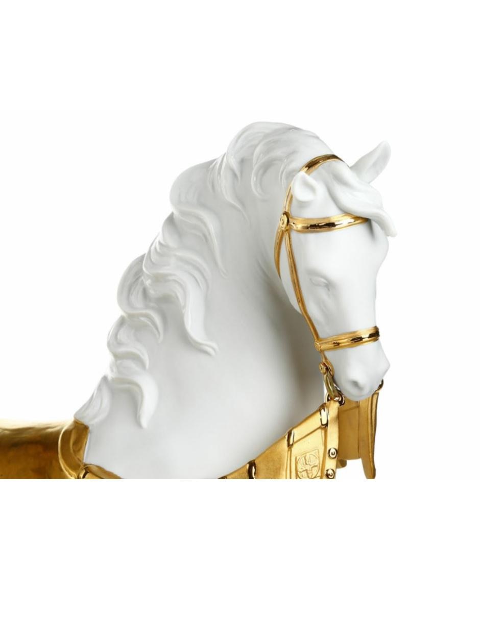 Escultura de porcelana 4