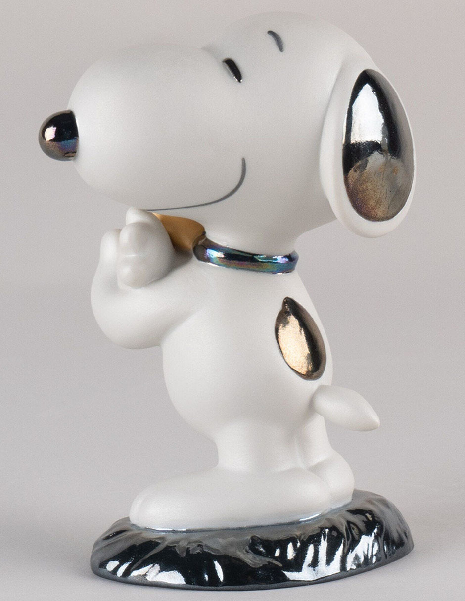 Escultura Snoopy 4