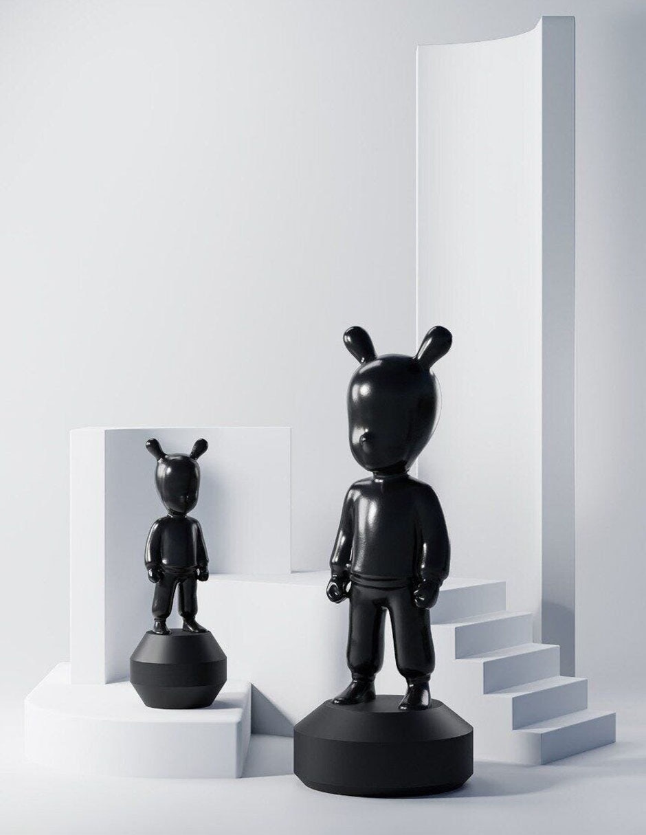 Escultura The Black Guest 3