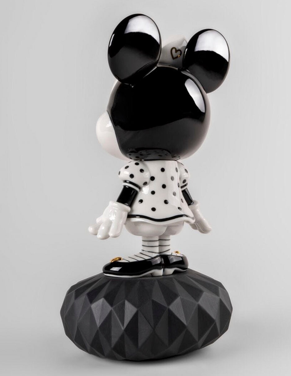 Figura decorativa de Minnie de porcelana 4