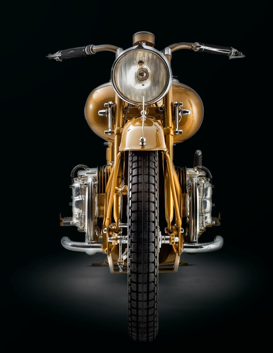 Estuche con libros Ultimate Collector Motorcycles de Charlotte/Peter Fiell 2