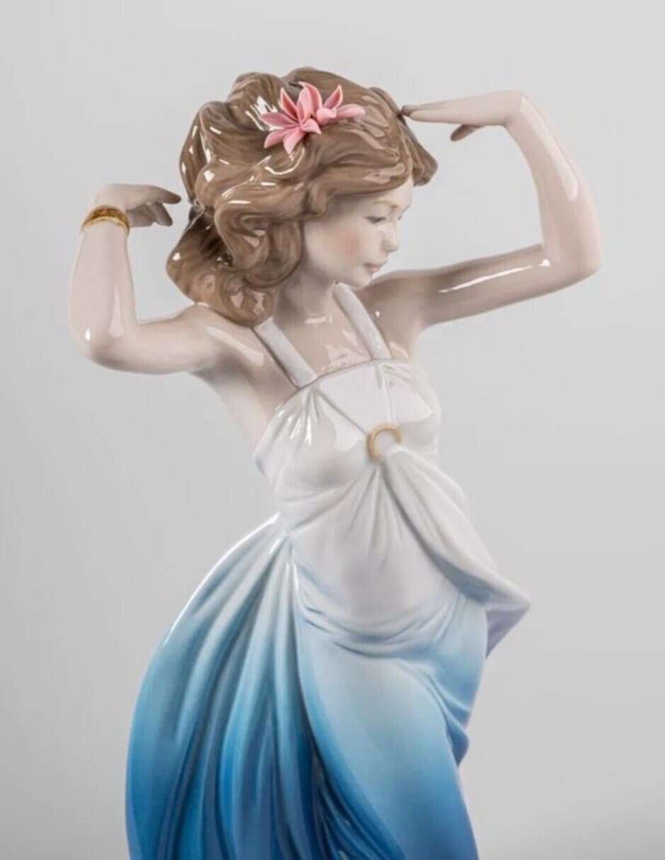 Escultura de porcelana 7